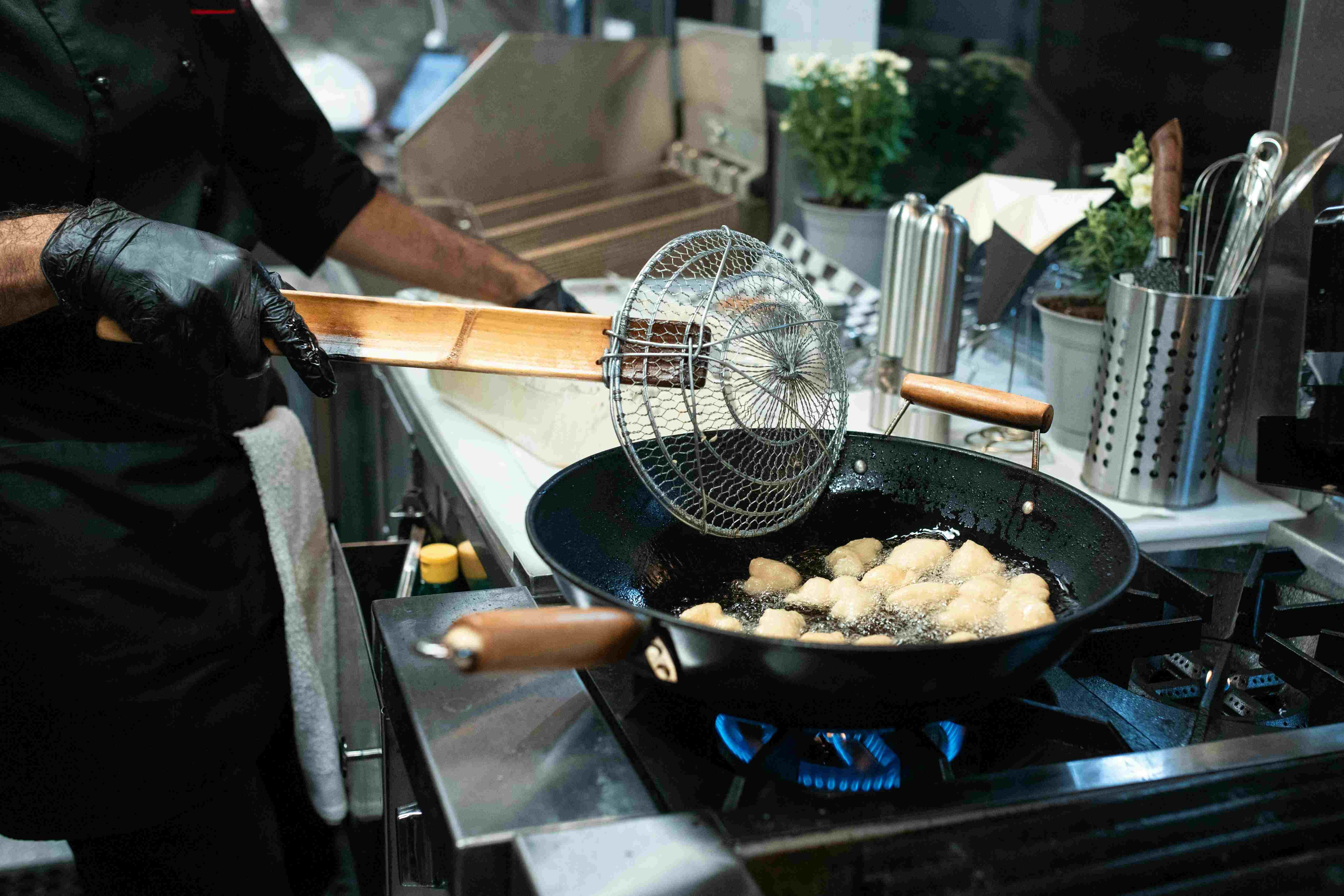 Wok Tava Nedir?