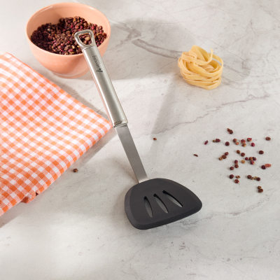 Aryıldız Protools Silikon Delikli Spatula - 2