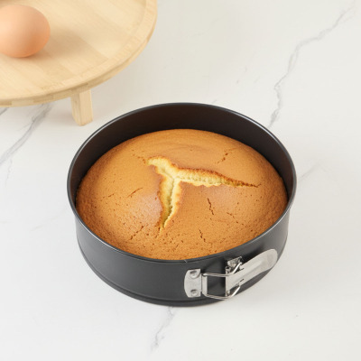 Guardini Kelepçeli Kek Kalıbı Kahverengi 22 cm - GUARDINI