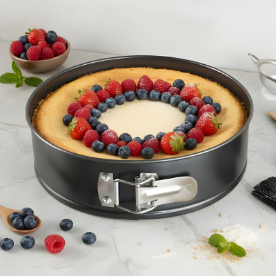 Guardini Kelepçeli Kek Kalıbı Kırmızı 24 cm - GUARDINI