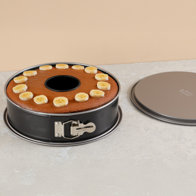 Kaiser Inspiration B Borulu Kek Kalıbı 28 cm - KAISER