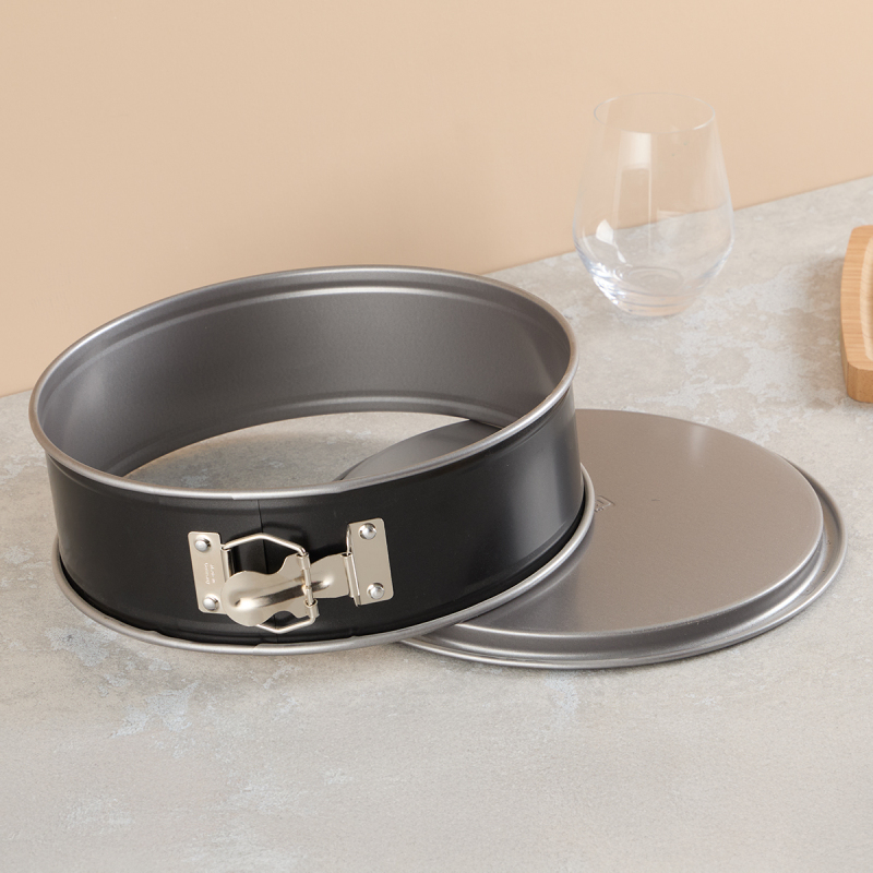 Kaiser Inspiration B Kelepçeli Kek Kalıbı 24 cm - 5