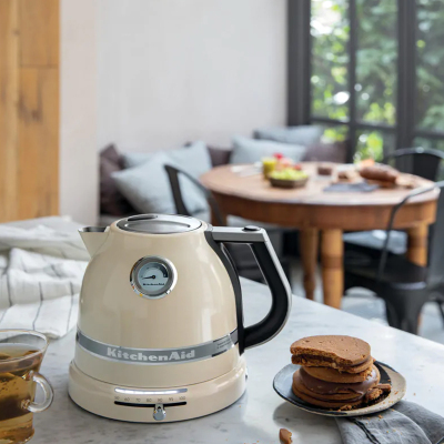 KitchenAid Artisan 1,5 Litre Kettle Krem - 3