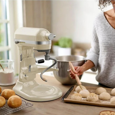 KitchenAid Artisan 5,6 L Kaldırılabilir Kaseli Stand Mikser Cream 5KSM60SPXEAC - 2